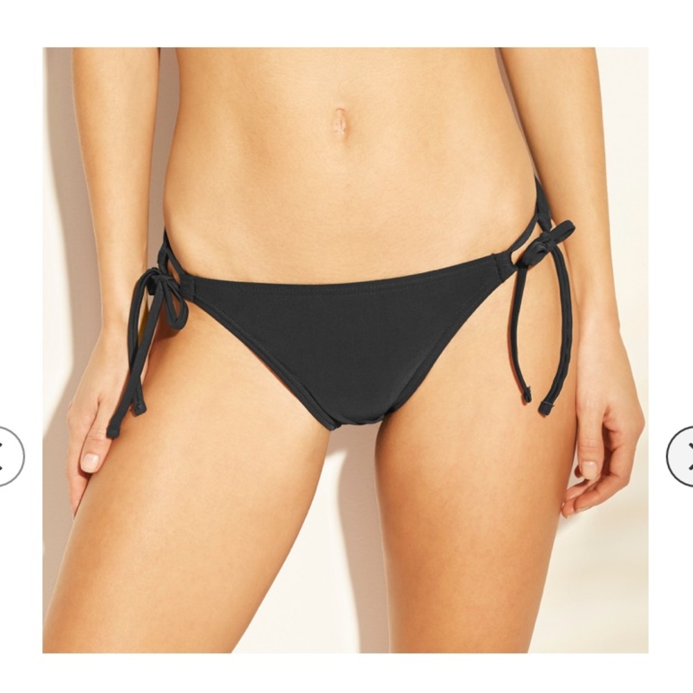 Black Side-tie Bikini Bottoms!